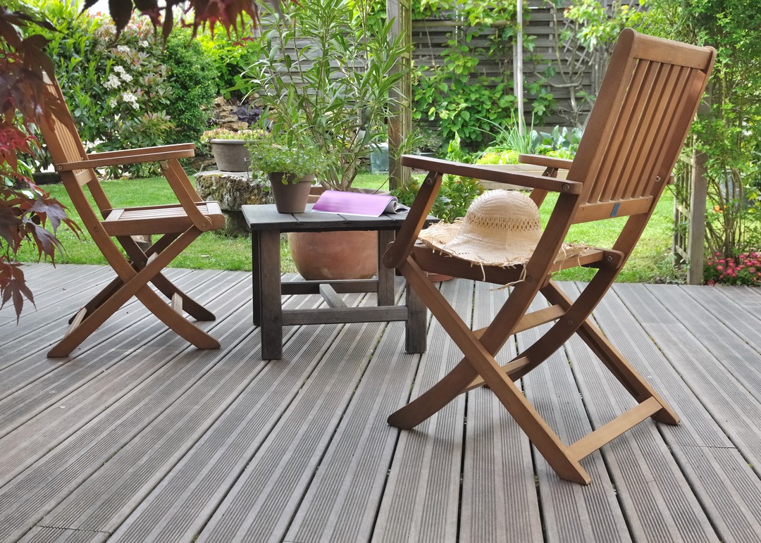 Mobilier extérieur pliant en bois