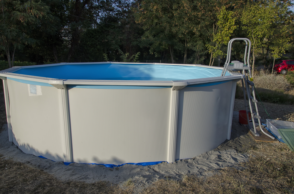 Piscine extérieure en kit